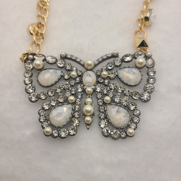 Betsey Johnson Betseyton Gold & Hematite Tone Butterfly Statement Neckla… - Picture 3 of 4